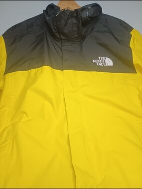 The North Face Men’s Venture 2 Dryvent Hooded Jacket Size L